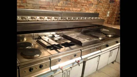 متخصص فى إصلاح معدات المطاعم بحى التيسير 0534751422